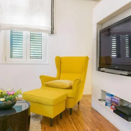 Premium Apartment Alba Rosa Apartment