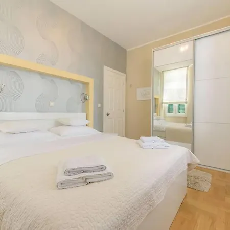 Apartment Premium Apartment Alba Rosa Split